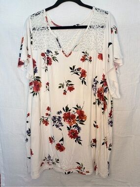 torrid Cream Floral Lace-Trim V-Neck Tunic with Red & Purple Blooms